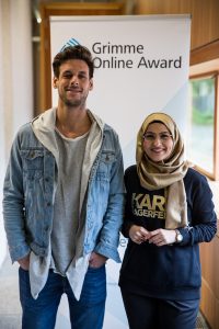 Farah Bouamar und Marcel Sonneck aus dem "Datteltäter"-Team bei der Bekanntgabe der Nominierungen zum Grimme Online Award. Foto: Grimme-Institut / Arkadiusz Goniwiecha